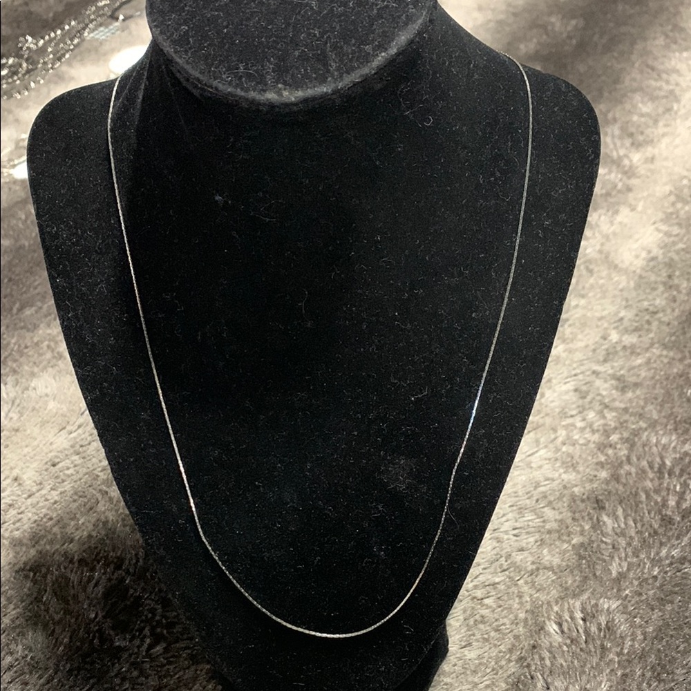 Elegant Silver‎ Thin Necklace 8081